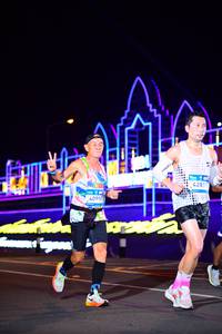 BIB: 4281
                            <button type="button" onclick="openModal(22869500)" class="btn btn-primary btn-sm float-right btn-popup" data-toggle="modal" data-target=".modal-high-quality">
                        <i class="fas fa-shopping-cart"></i> Add to Cart
                    </button>
                                            <button type="button" onclick="isThisMe(22869500, true)" class="btn btn-success btn-sm float-right btn-popup btn-isme hidden" data-toggle="tooltip" data-placement="bottom" title="นี่คือรูปของคุณใช่ไหม คลิกที่นี่เพื่อเอาเข้าอัลบั้ม">
                        <i class="fas fa-plus"></i> Add to album
                    </button>
                    <button type="button" onclick="isThisMe(22869500, false)" class="btn btn-warning btn-sm float-right btn-popup btn-isnotme hidden">
                        <i class="fas fa-ban"></i> Remove from album
                    </button>